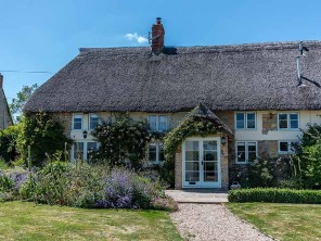 3 Bedroom Grade 2 Listed Thatched Cottage near Bridport, West Dorset, England